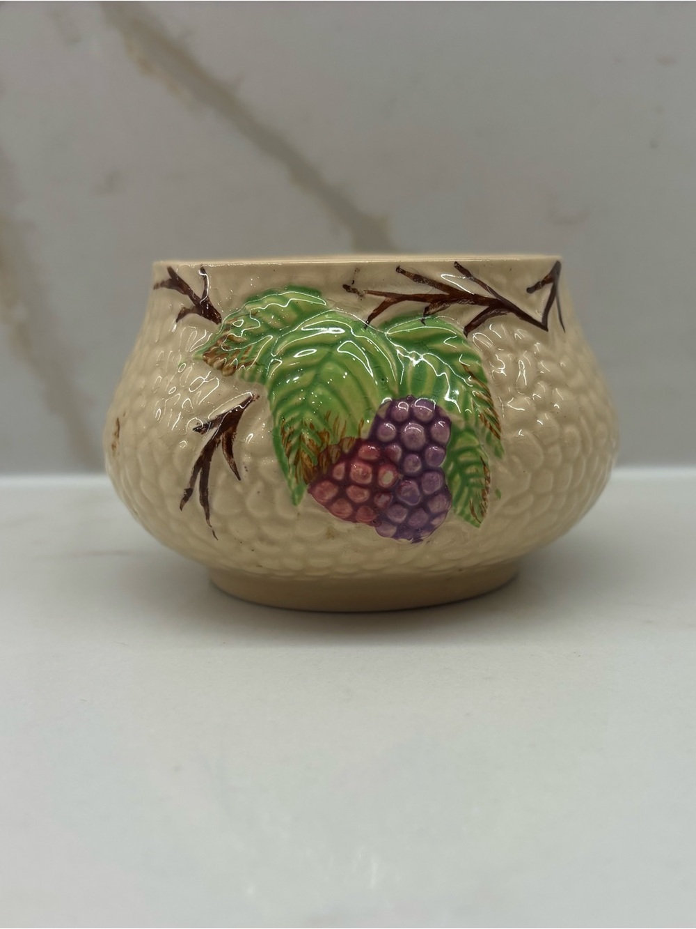 Vintage Wade Bramble Textured Small Bowl Trinket Catchall with Berries